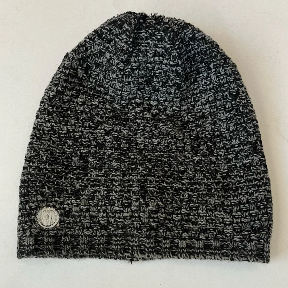 Pure Barre Black & Heather Gray Winter Pom Pom Hat Women's One Size